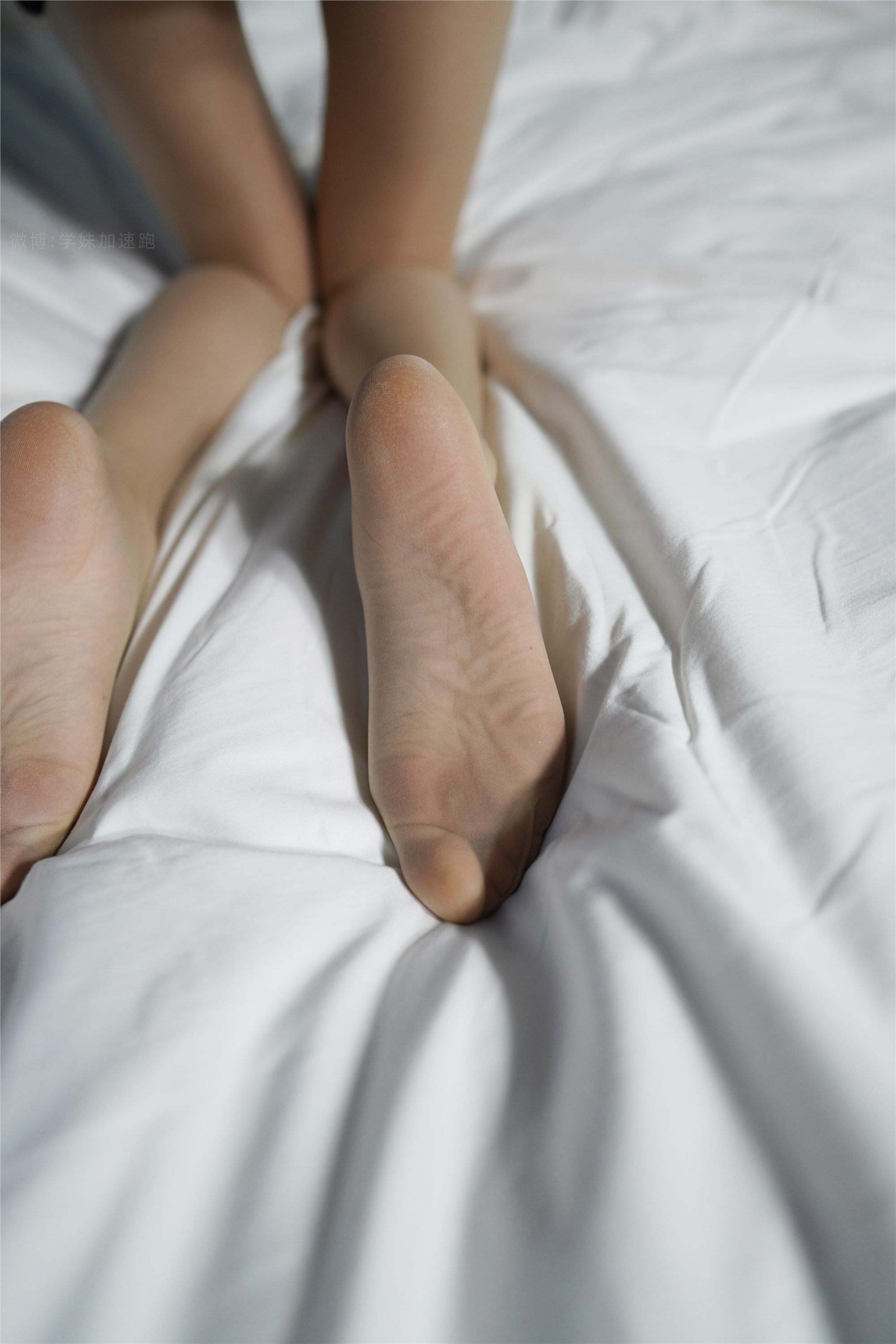 学妹加速跑 XM083《赖床的萌萌》